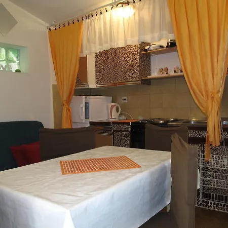 Rina V Appartement *