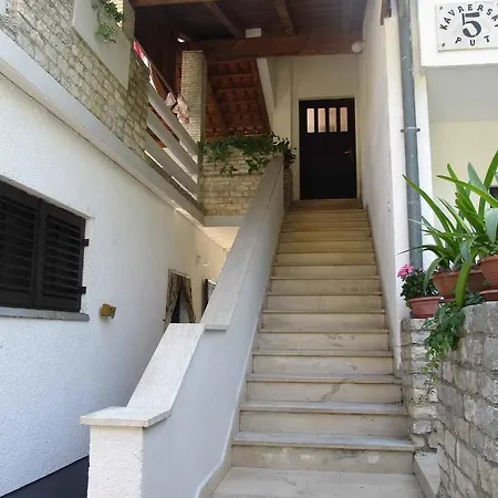 Appartement Rina V Pula